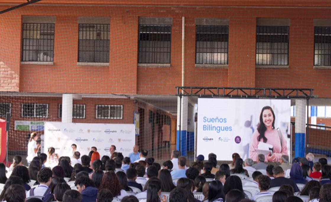 0724-noticia-sueños-bilingues-fundacion-fraternidad-2